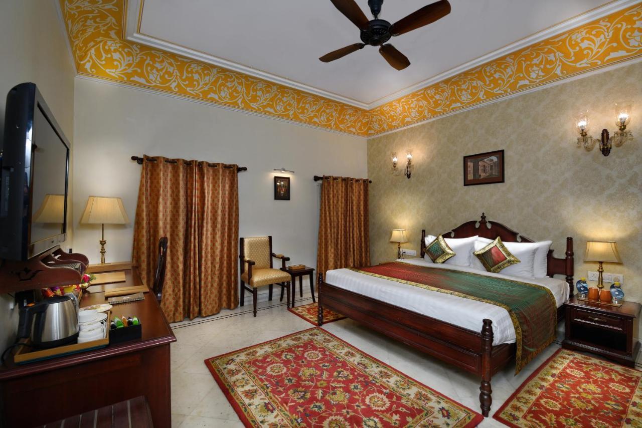 Brijrama Palace, Varanasi - By The Ganges Exterior photo